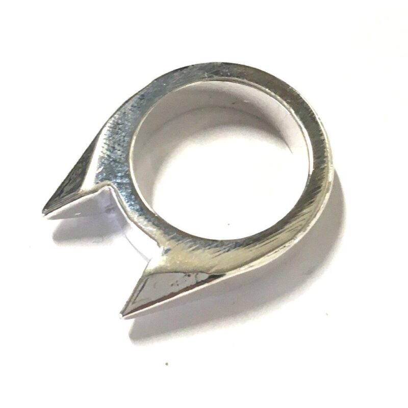 Ring silverfärgad