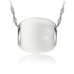 Silverfärgat halsband med kedja och strass