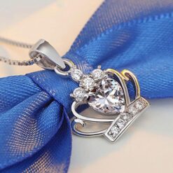Silverfärgat kron halsband med kedja och vit strass