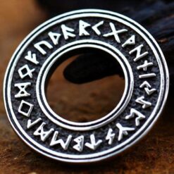 Halsband - Nordisk mytologi - Runcirkel