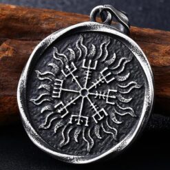 Halsband - Nordisk mytologi - Sol med Vegvisir
