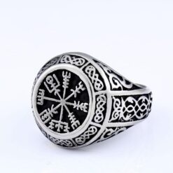 Ring - Nordisk mytologi - Klackring med Vegvisir