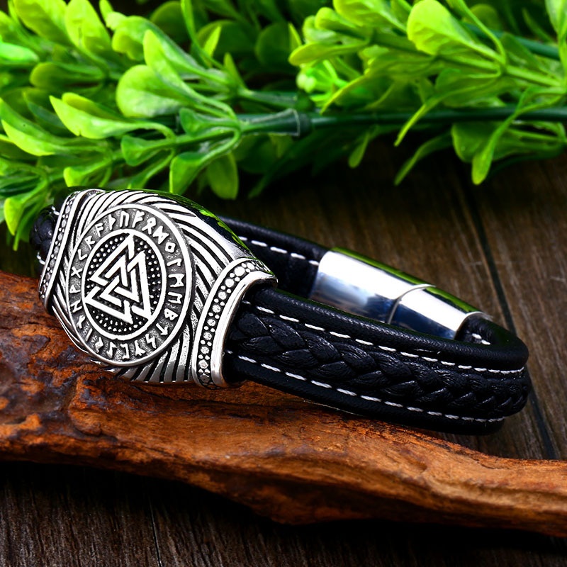 Armband - Nordisk mytologi - Valknut med runor