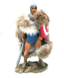 Stor Viking krigare handmålad figur svärd och sköld