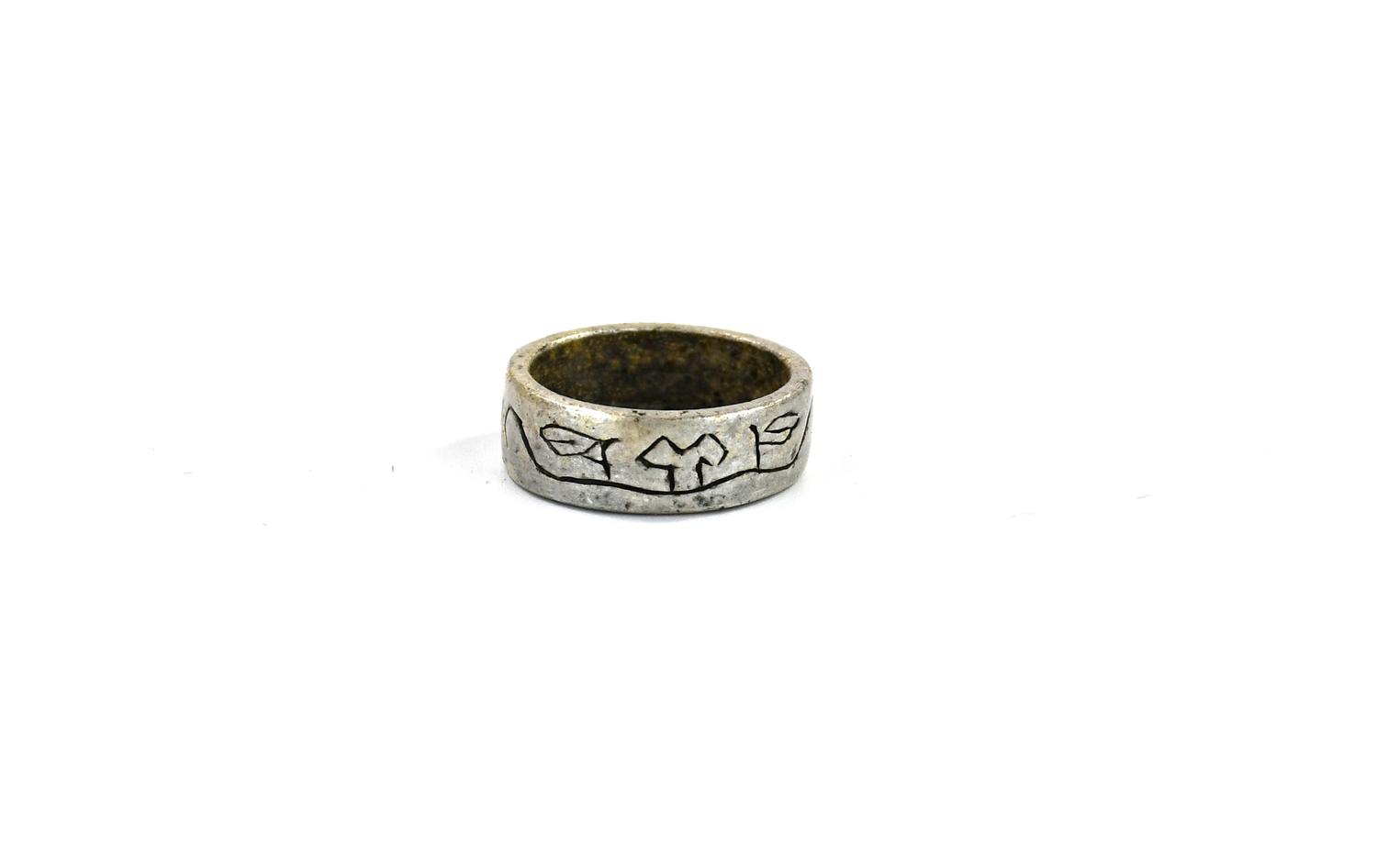 Ring med mönster