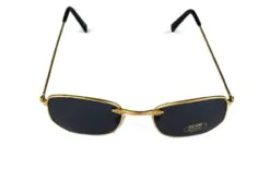 Solglasögon Mattguld med snygg detalj